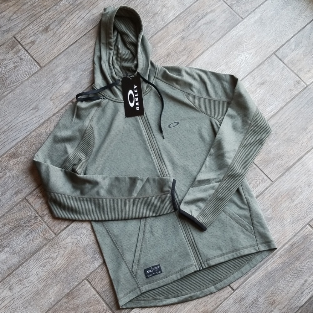 Oakley Hooded Fleece NWT